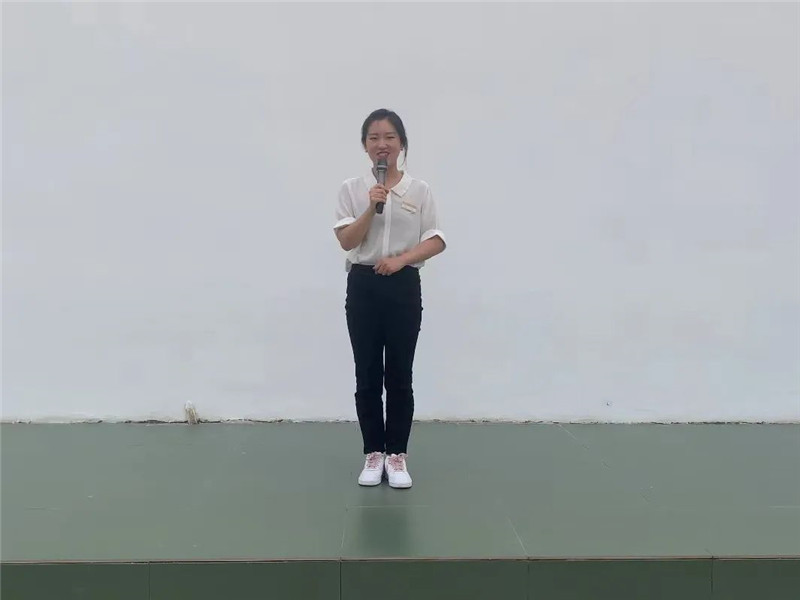 2022級(jí)新生夏令營系列活動(dòng)——乒乓球接力